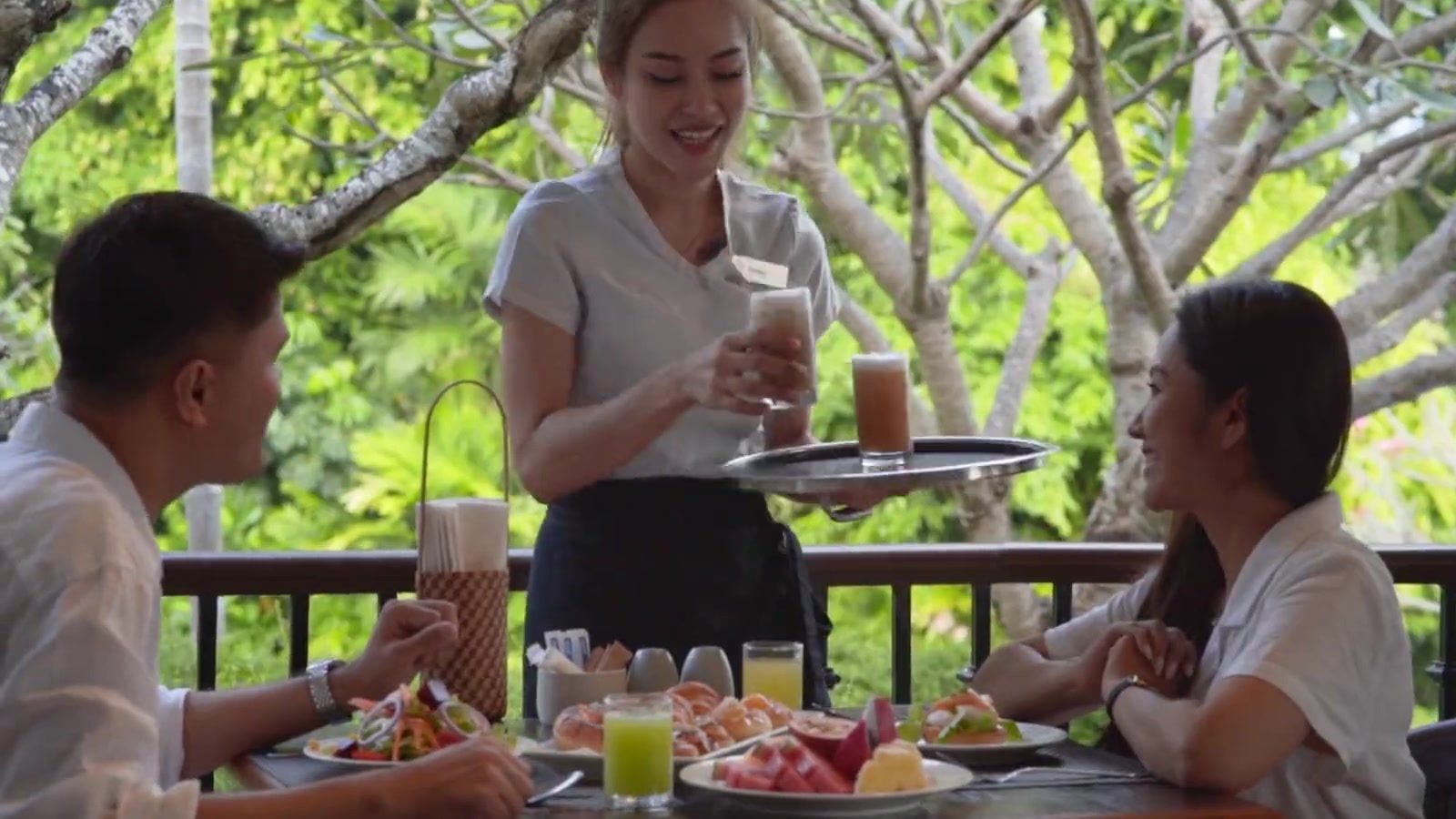 Dining · terrace, open demonstration frame